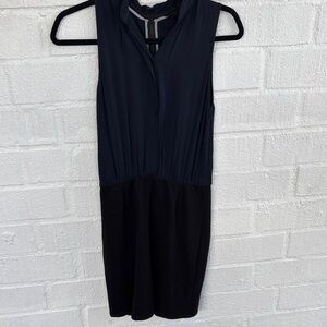 Alice + Olivia Employed Navy and Black Sleeveless Dress sz XS
